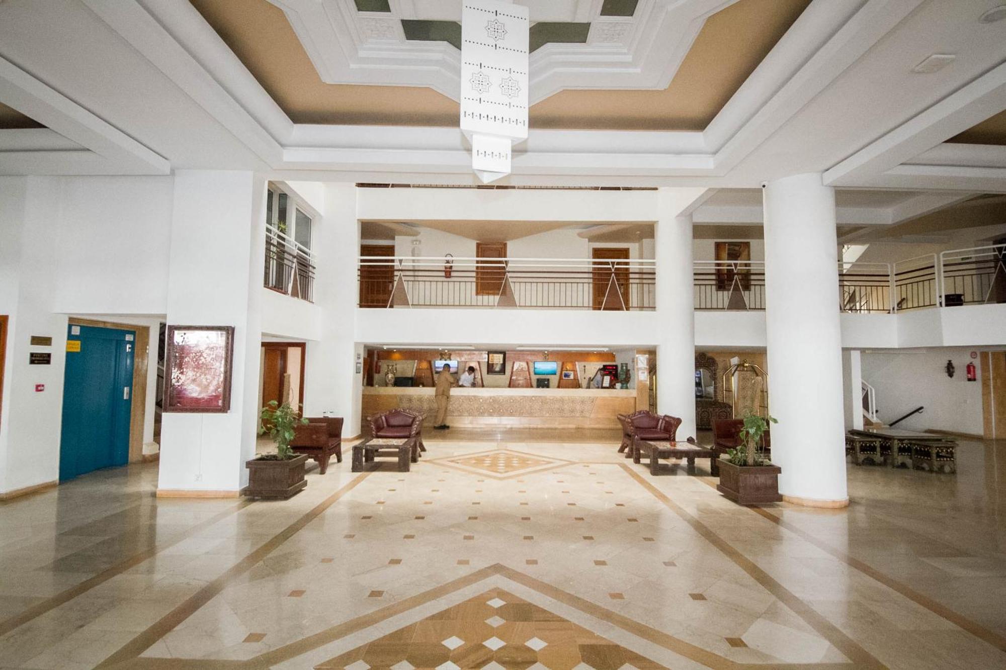Appart'Hotel Intouriste Agadir Exterior photo