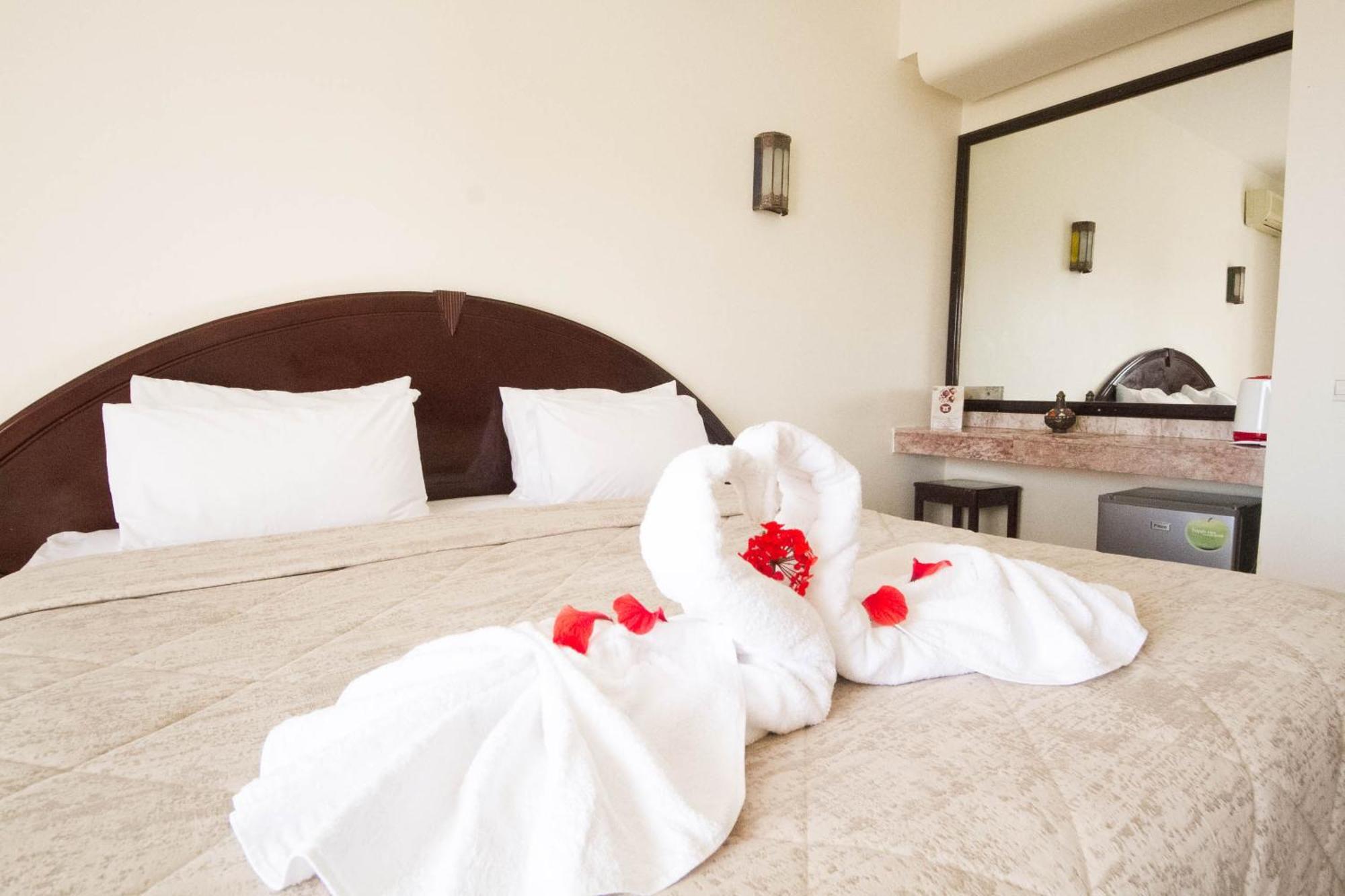 Appart'Hotel Intouriste Agadir Exterior photo