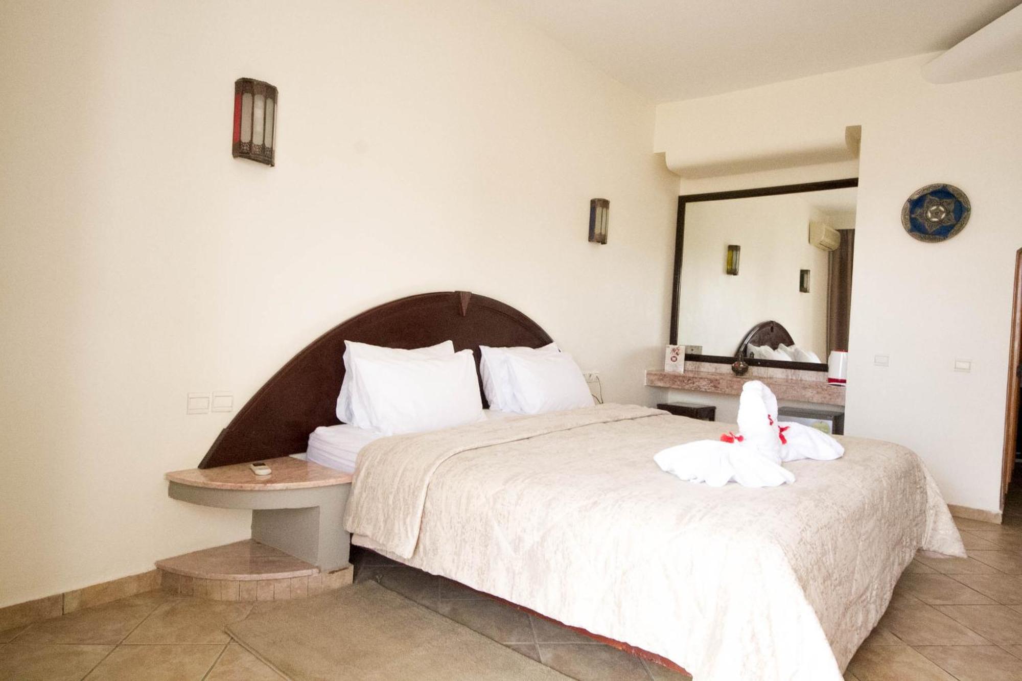 Appart'Hotel Intouriste Agadir Exterior photo